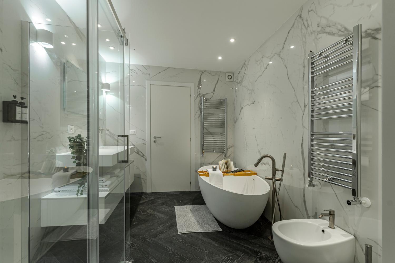 Righi Suite Apartment Bologna Ngoại thất bức ảnh
